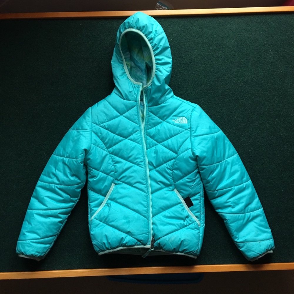 Girls North Face reversible coat size S (7/8)